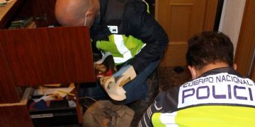 Detenidas 57 personas que extorsionaban a usuarios de páginas de servicios sexuales