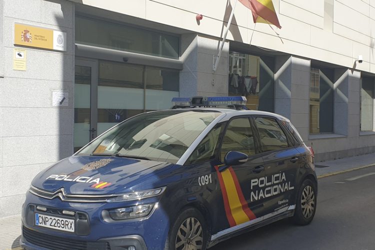 Detenida la máxima responsable de constituir parejas de hecho simuladas para regularizar a ciudadanos extranjeros