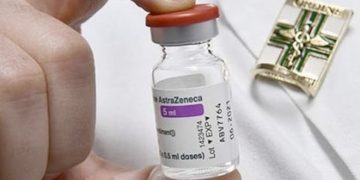 La vacuna AstraZeneca se financió en un 97% con fondos públicos: ¡Liberación de las patentes ya!