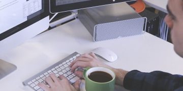 Ganemos propone un plan de transformación digital en el comercio de cercanía jerezano