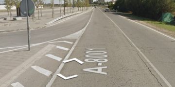 Muere un motorista tras chocar con un camión en La Rinconada