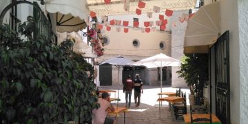 Ganemos Jerez reclama que se regularice la situación de los locales municipales de Pescadería Vieja