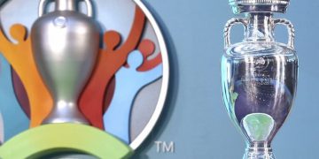 La Junta desmiente a la UEFA y advierte de que no es necesaria una prueba de Covid para ir a la Euro 2020