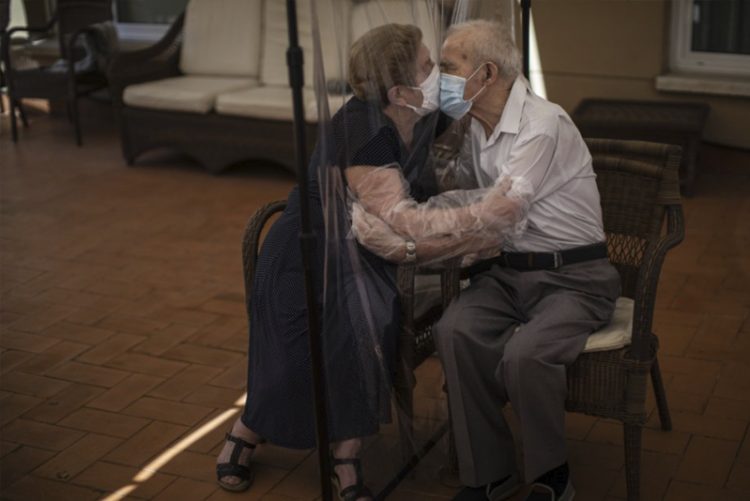 El jerezano Emilio Morenatti, premio Pulitzer de fotografía 2021