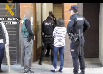 Desarticulada una organización criminal internacional dedicada a la estafa sistemática en el alquiler de alojamientos turísticos en Cádiz a través de Internet