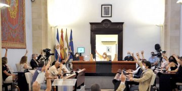 Apoyo unánime del Pleno al reagrupamiento de la deuda financiera