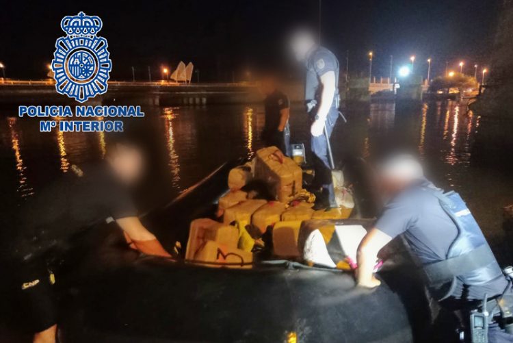 Detenidos con más de 1500 kilos de hachís en una lancha en el Guadalete