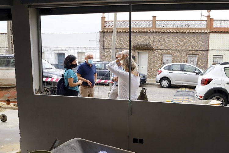 El Ayuntamiento acondiciona dos locales de calle Zahara para el emprendimiento