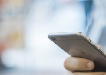 Nueva campaña de correos electrónicos suplanta a WhatsApp e instala un ‘malware’ en los dispositivos