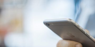 Nueva campaña de correos electrónicos suplanta a WhatsApp e instala un ‘malware’ en los dispositivos