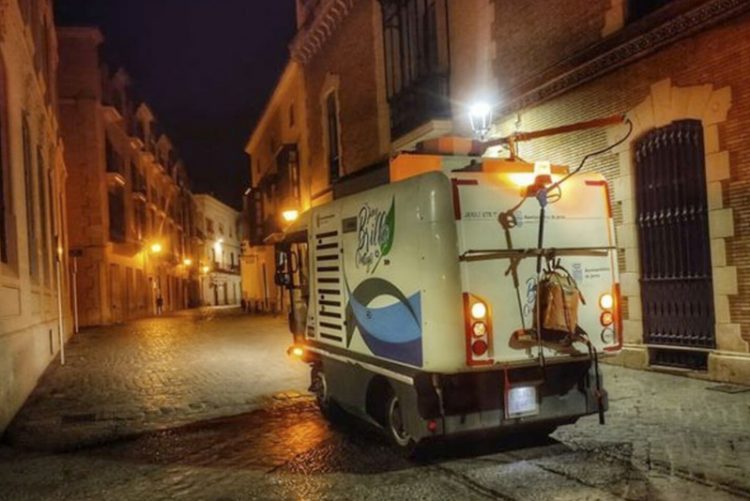 Se intensifica la limpieza viaria en fines de semana y festivos