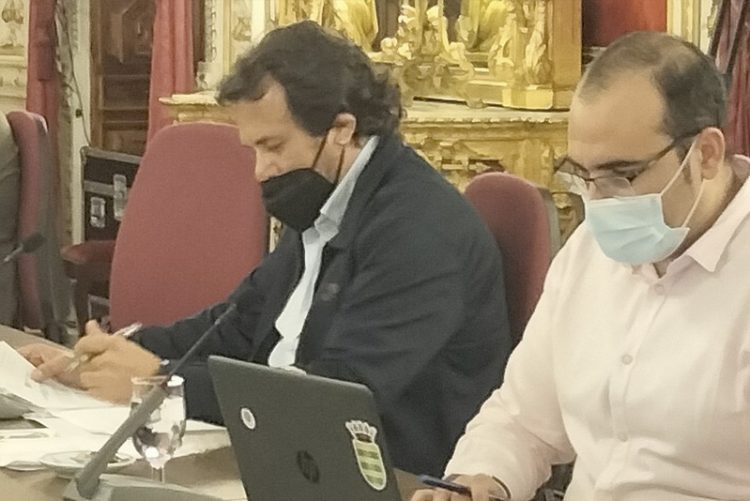 IU alerta sobre la peligrosidad de la CA-3109 en su paso por la barriada de El Portal y pide a la Diputación medidas de seguridad