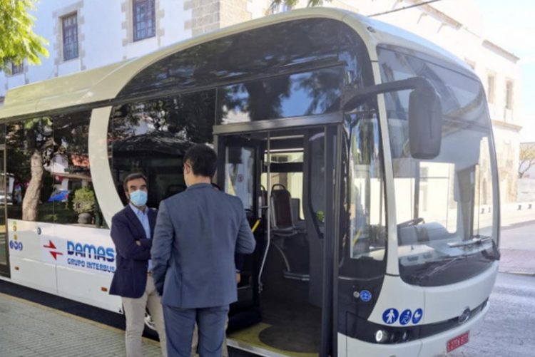 El autobús del futuro llega a El Puerto