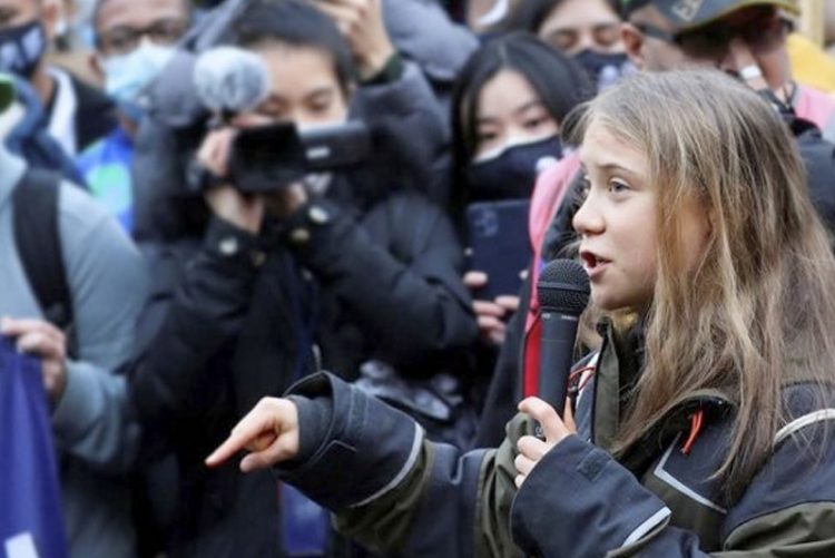 Greta Thunberg: “El cambio no vendrá de adentro de la COP26, está aquí afuera”