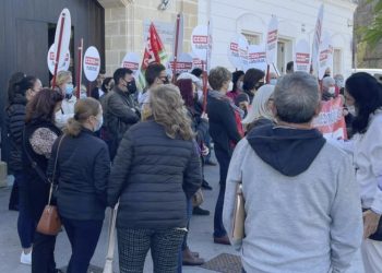 El colectivo de la limpieza de Cádiz, harto de ser ninguneado por la patronal