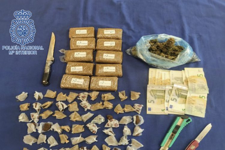 Desmantelados en Jerez dos puntos de venta de droga