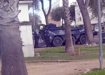 #Directo. Tanqueta y refuerzos policiales contra la lucha por los derechos laborales