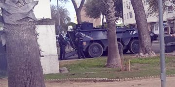 #Directo. Tanqueta y refuerzos policiales contra la lucha por los derechos laborales