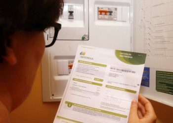 Los usuarios tienen derecho a abonar las facturas en tantos meses como las eléctricas se hayan retrasado
