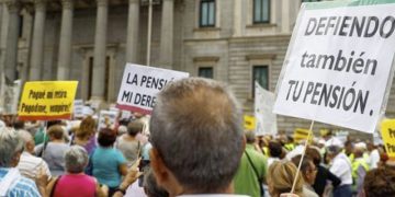 Los y las jubiladas seguirán siendo cada año más pobres