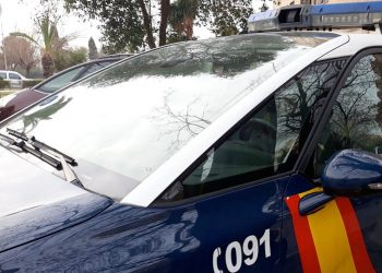 Herido grave un trabajador tras sufrir una descarga eléctrica en Sevilla