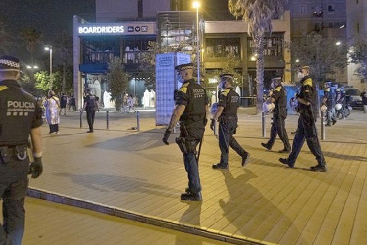 Vuelven las restricciones a Catalunya: toque de queda, reuniones de 10 personas y cierre del ocio nocturno