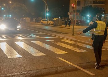 Fallece una persona en un accidente de tráfico en la Avenida Kansas City de Sevilla