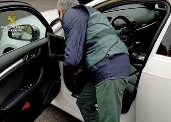 Vendían vehículos de ocasión manipulando el kilometraje