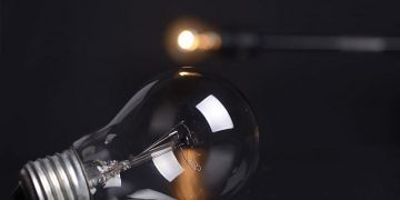 El enero más caro de la historia: el recibo de la luz del usuario medio alcanza los 133 euros