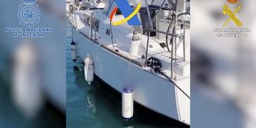 Simulaban averías en veleros para introducir hachís en España