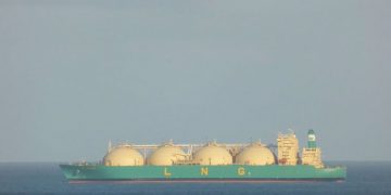 El gran negocio de EE.UU con la crisis ucraniana, España le compra gas a un 40% más caro que a Rusia