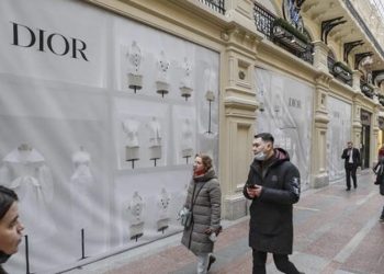 Oleada de cierres y despidos: así paga la clase trabajadora rusa las sanciones de la UE y EE. UU.