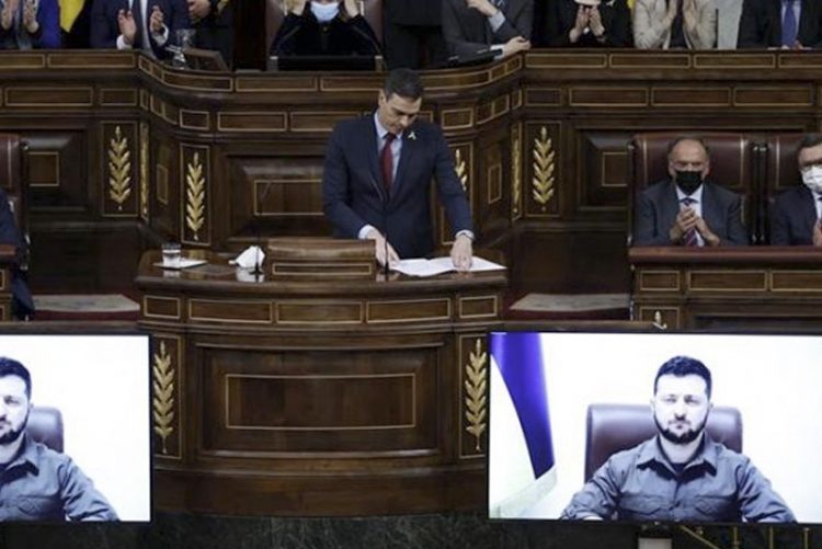 Zelenski habla ante el Congreso español y pide más armas y sanciones