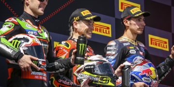 Álvaro Bautista, líder de la Round Aragón, doblete en las dos carreras del domingo celebradas en Motorland