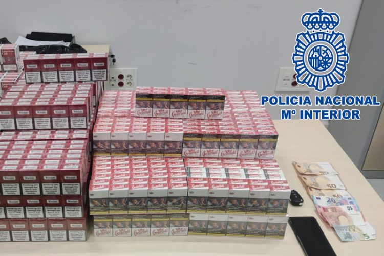 Interceptado en Jerez un vehículo con cerca de  1.500 cajetillas con tabaco de contrabando