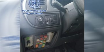 Detenidos in fraganti en Jerez dos personas mientras robaban en el interior de una furgoneta