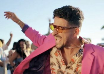 El cantaor gaditano David Palomar presenta el álbum “8 Miradas”