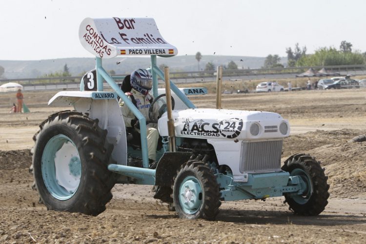 Un total de catorce participantes correrán este sábado en la Carrera de Tractores de Guadalcacín 2022