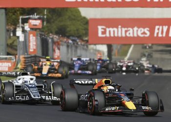La FIA vuelve a poner el punto negativo a lo que podría haber sido una gran carrera en el Gran Premio de Monza