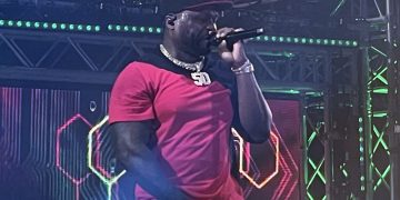 Como ya lo hiciera con Star Wars, la Plaza de España de Sevilla viaja en el tiempo de la mano de 50cent