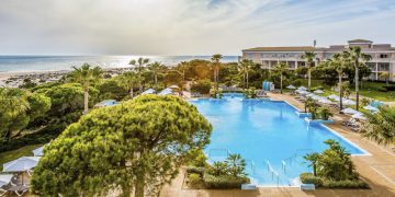 La provincia de Cádiz recibe este verano más turistas que antes de la pandemia