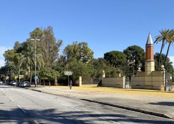 La serie de Netflix “Kaos” llega este lunes a Jerez con un dispositivo especial de tráfico