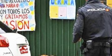 La embajada de Ucrania en Madrid sufre la explosión de una carta bomba