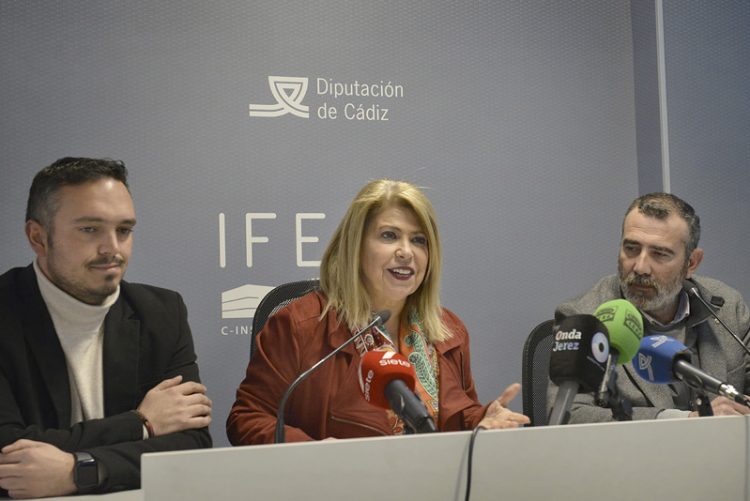 La alcaldesa anuncia el inicio de las obras del PFEA de 2022 con una inversión 2.079.204 euros