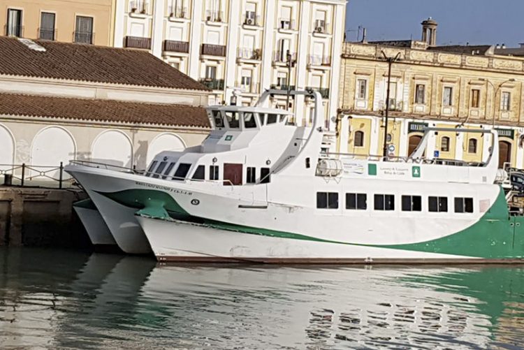 Convocada huelga en el servicio del Catamarán de la Bahía a partir del Jueves Santo
