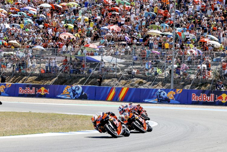 Sábado emocionante en el Circuito de Jerez-Ángel Nieto con lluvia incluída