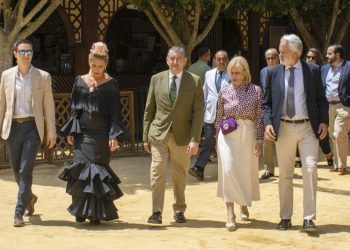 La Real Escuela de Arte Ecuestre y la Feria de Jerez se unirán en una iniciativa del PP de Andalucía